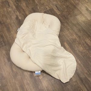 Snuggle Me Organic birch infant lounger with cover